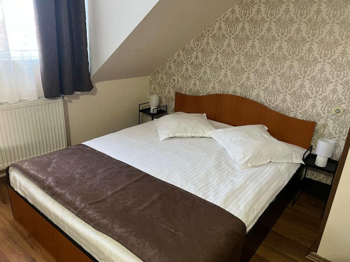 Pensiunea Diana Otel Făgăraş Dış mekan fotoğraf